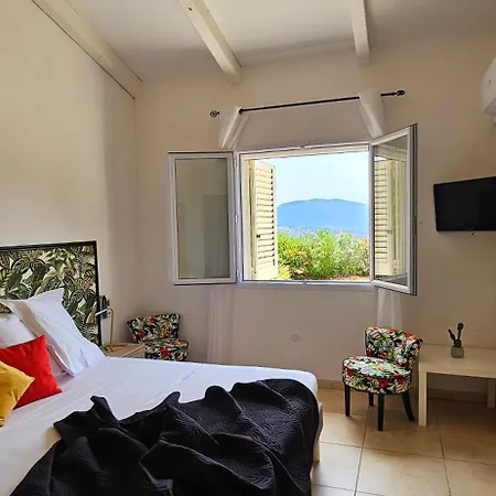 Villa Splendide De Reve Climatisee Avec Vue & Montagne Et Sa Piscine Chauffee Olmeto (Corsica)
