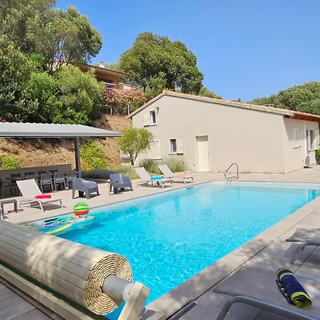 Splendide De Reve Climatisee Avec Vue & Montagne Et Sa Piscine Chauffee Villa